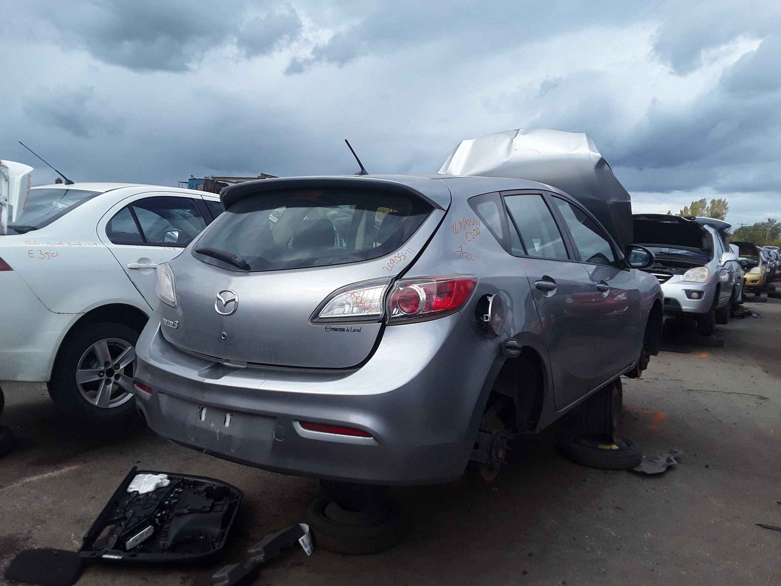 MAZDA MAZDA3 2011
