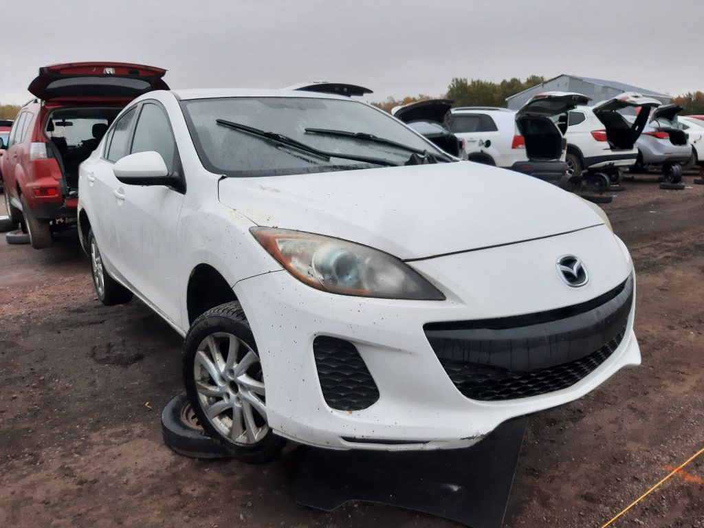 MAZDA MAZDA3 2012