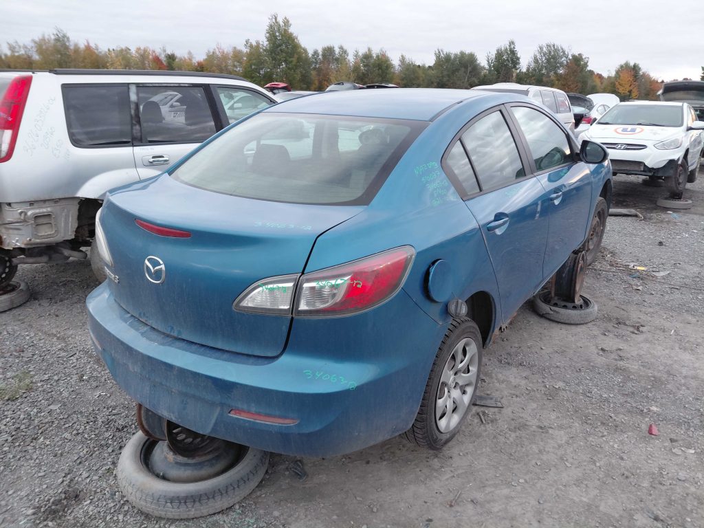 MAZDA MAZDA3 2012