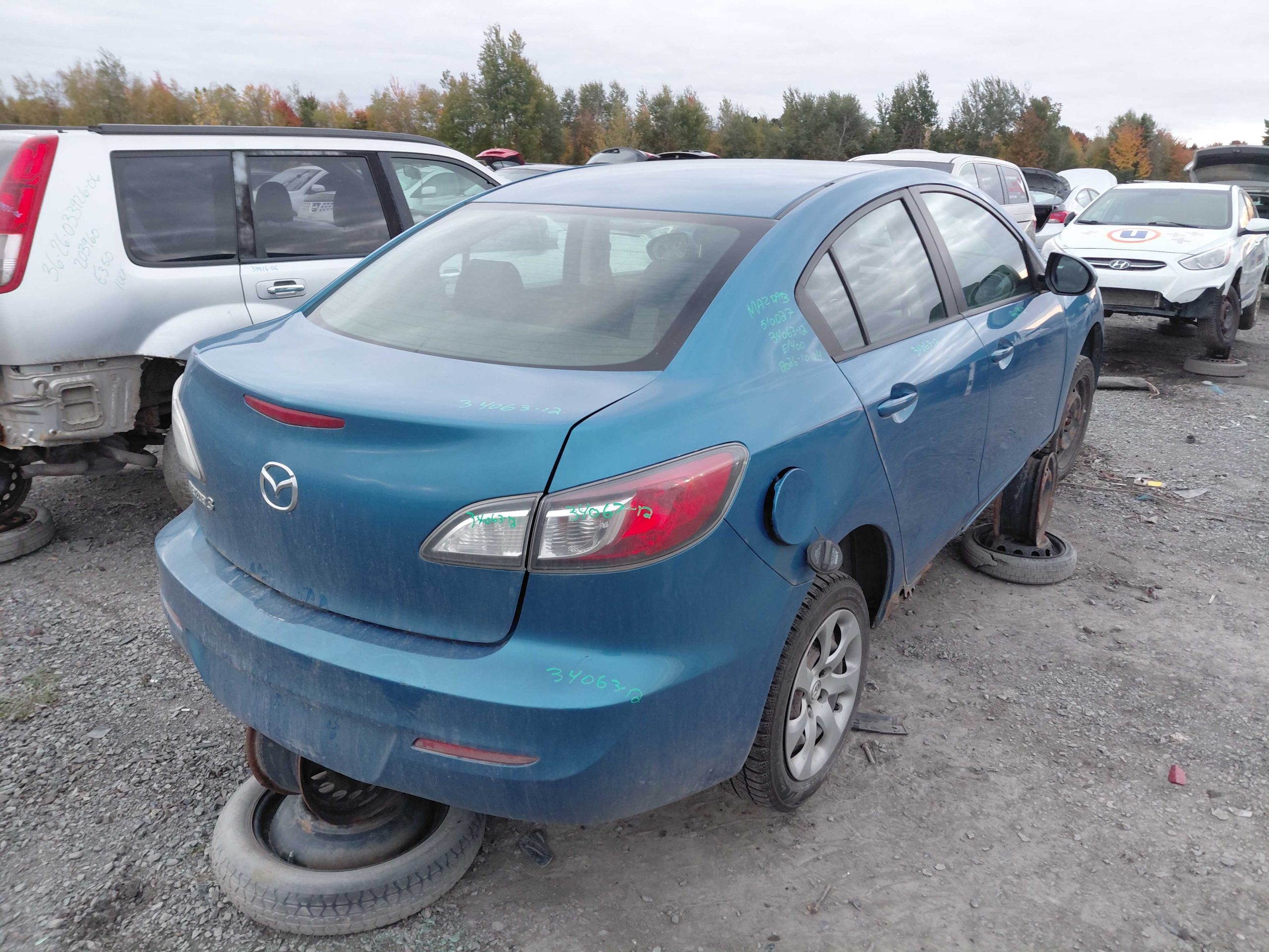 MAZDA MAZDA3 2012