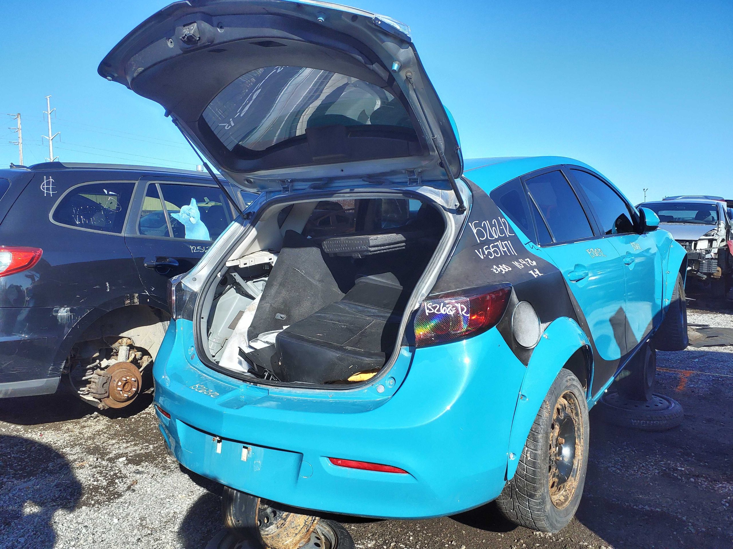 MAZDA MAZDA3 2012