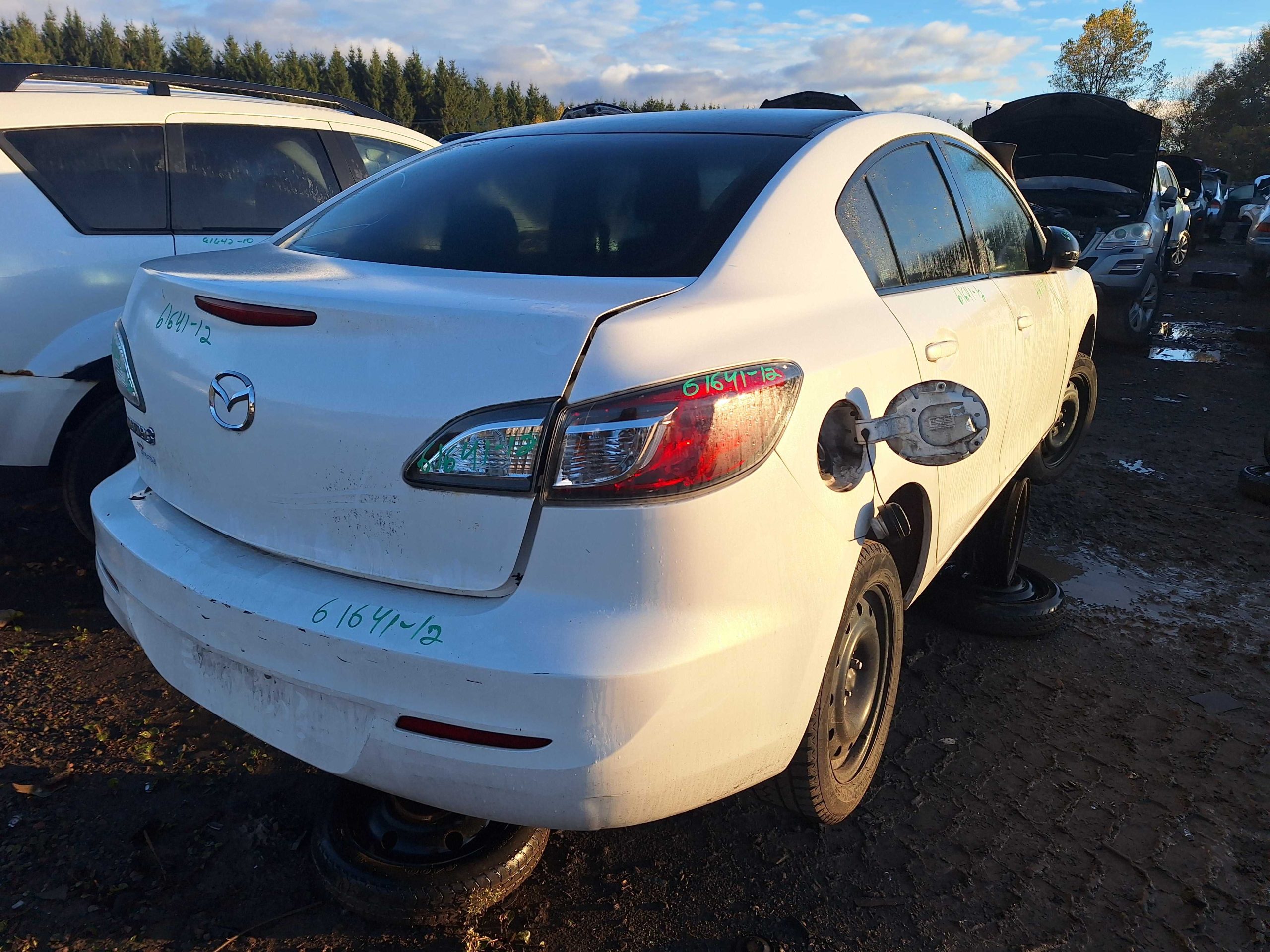 MAZDA MAZDA3 2012