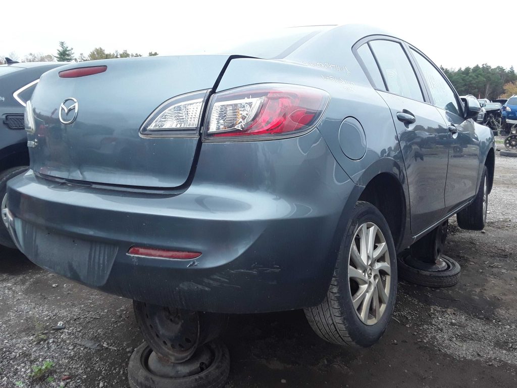 MAZDA MAZDA3 2012