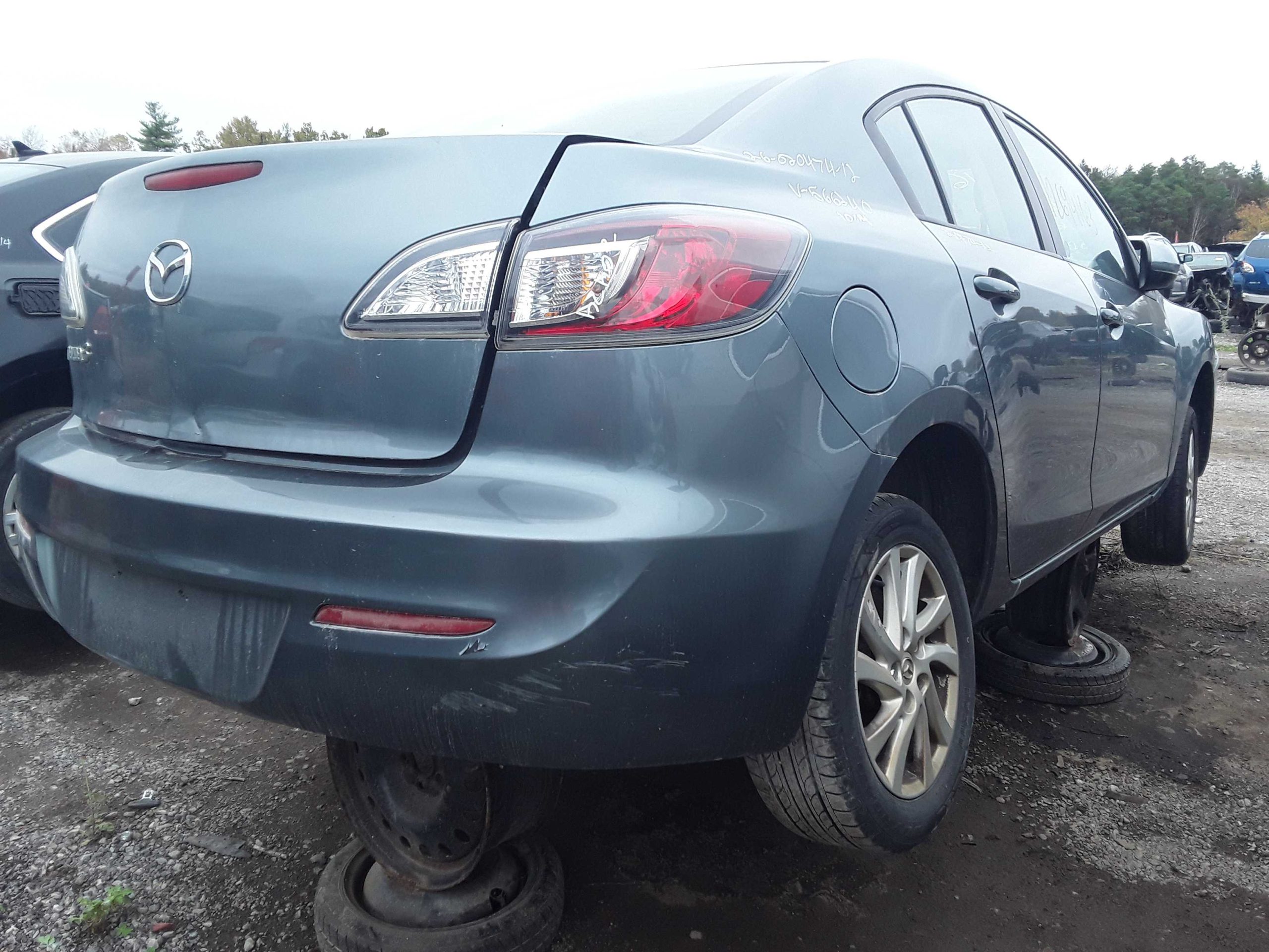MAZDA MAZDA3 2012