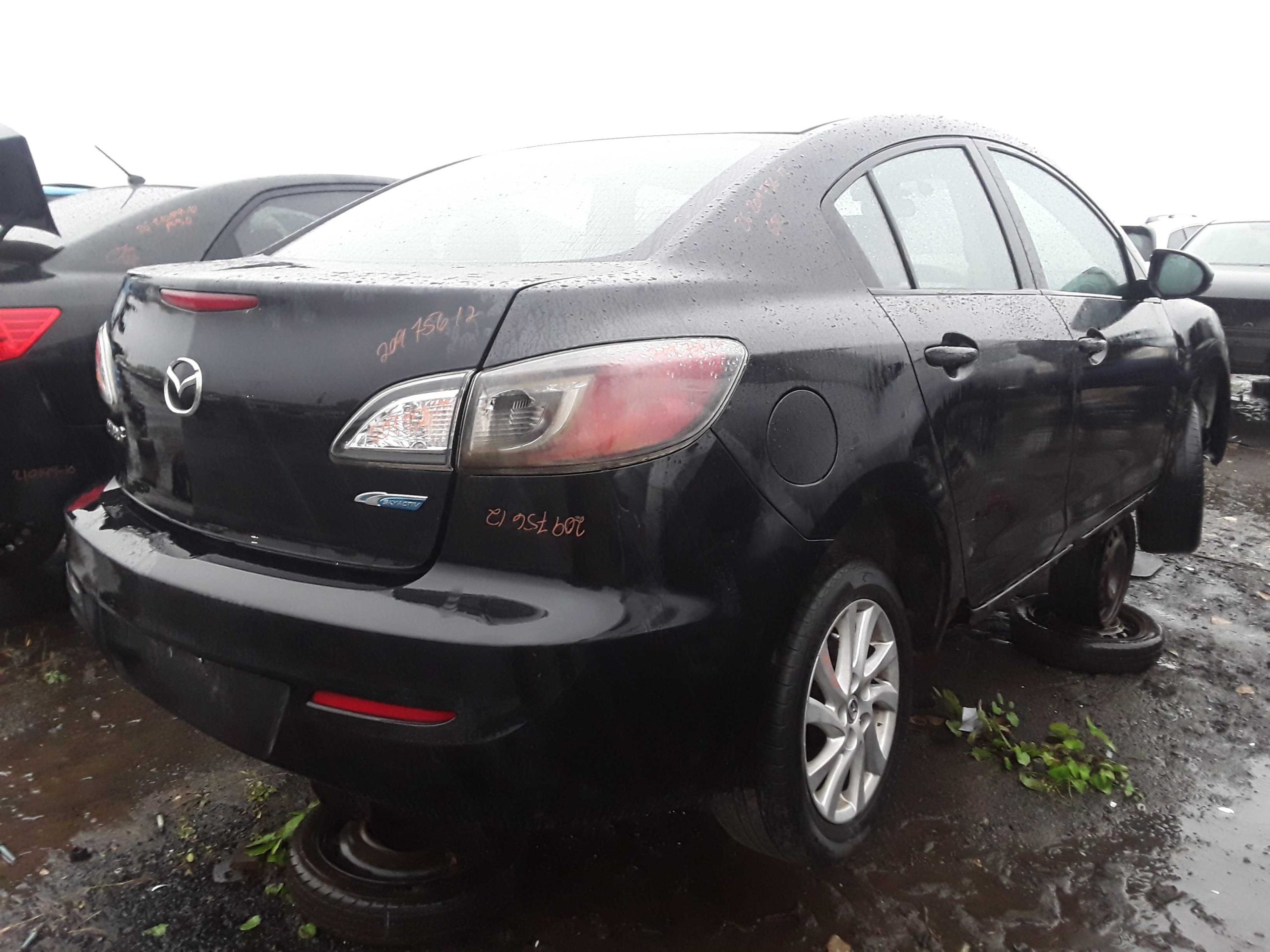 MAZDA MAZDA3 2012