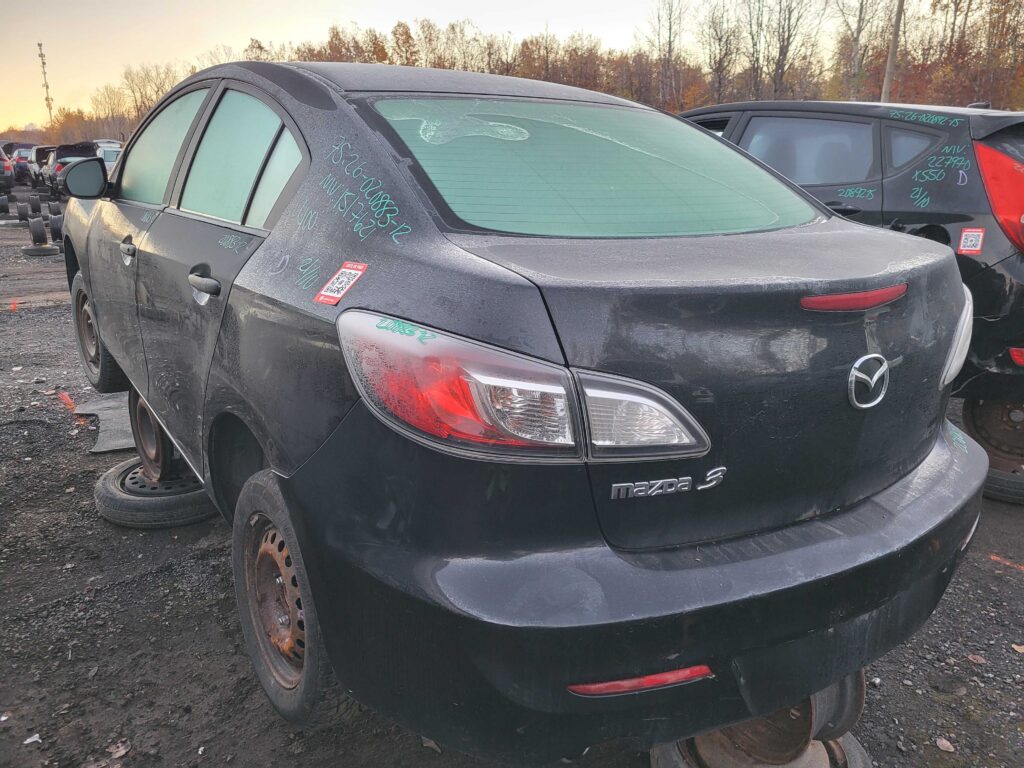 MAZDA MAZDA3 2012