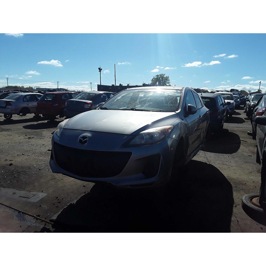 MAZDA MAZDA3 2013