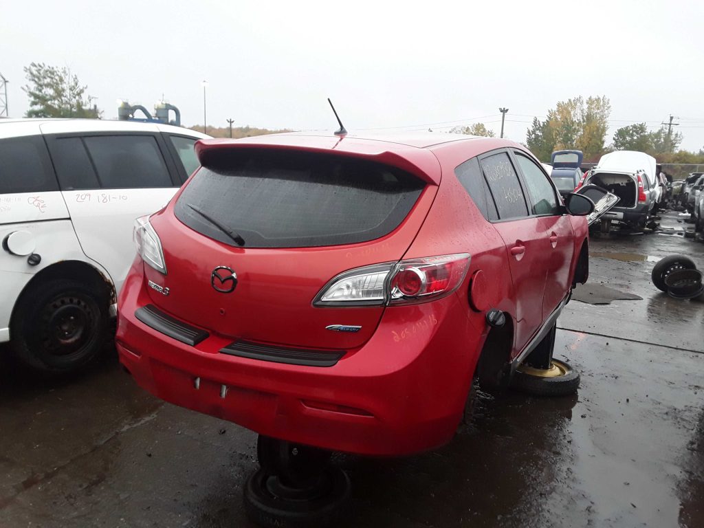 MAZDA MAZDA3 2013