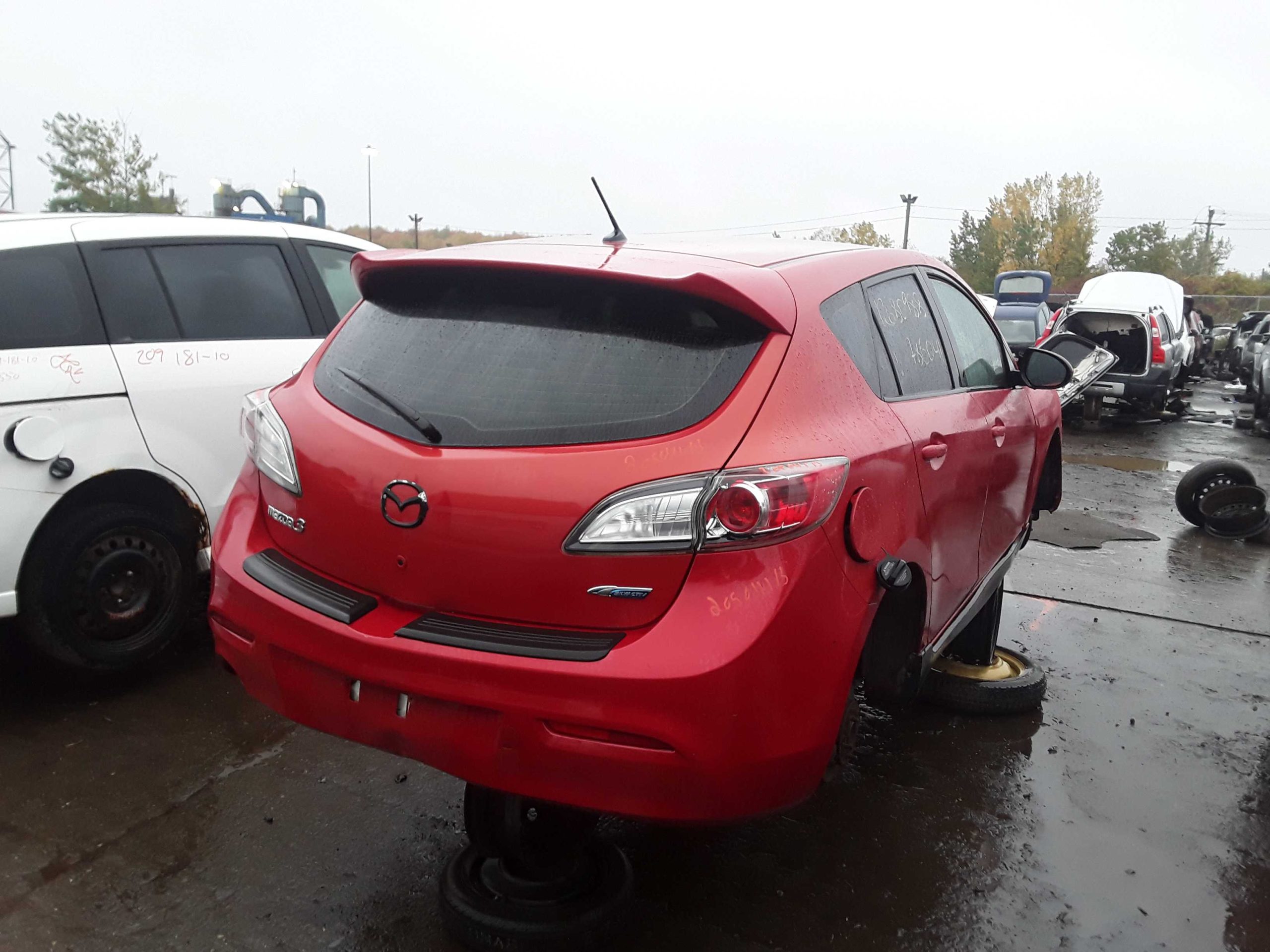 MAZDA MAZDA3 2013
