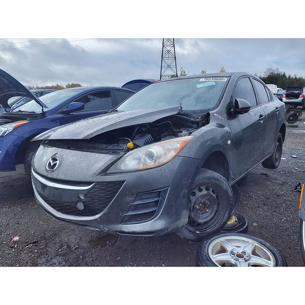 MAZDA MAZDA3 2013