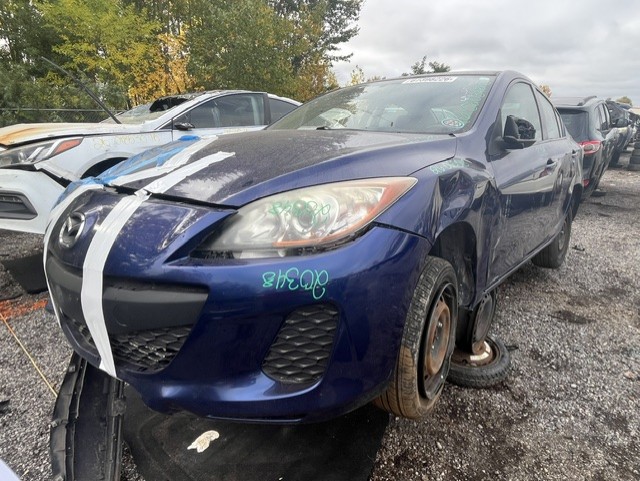 MAZDA MAZDA3 2013