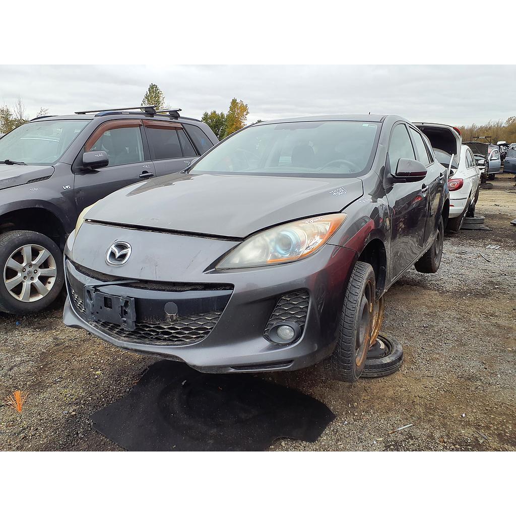MAZDA MAZDA3 2013