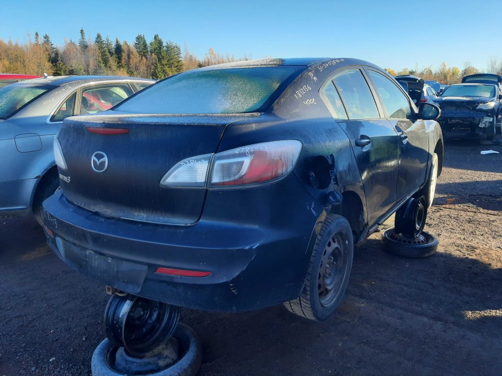 MAZDA MAZDA3 2013