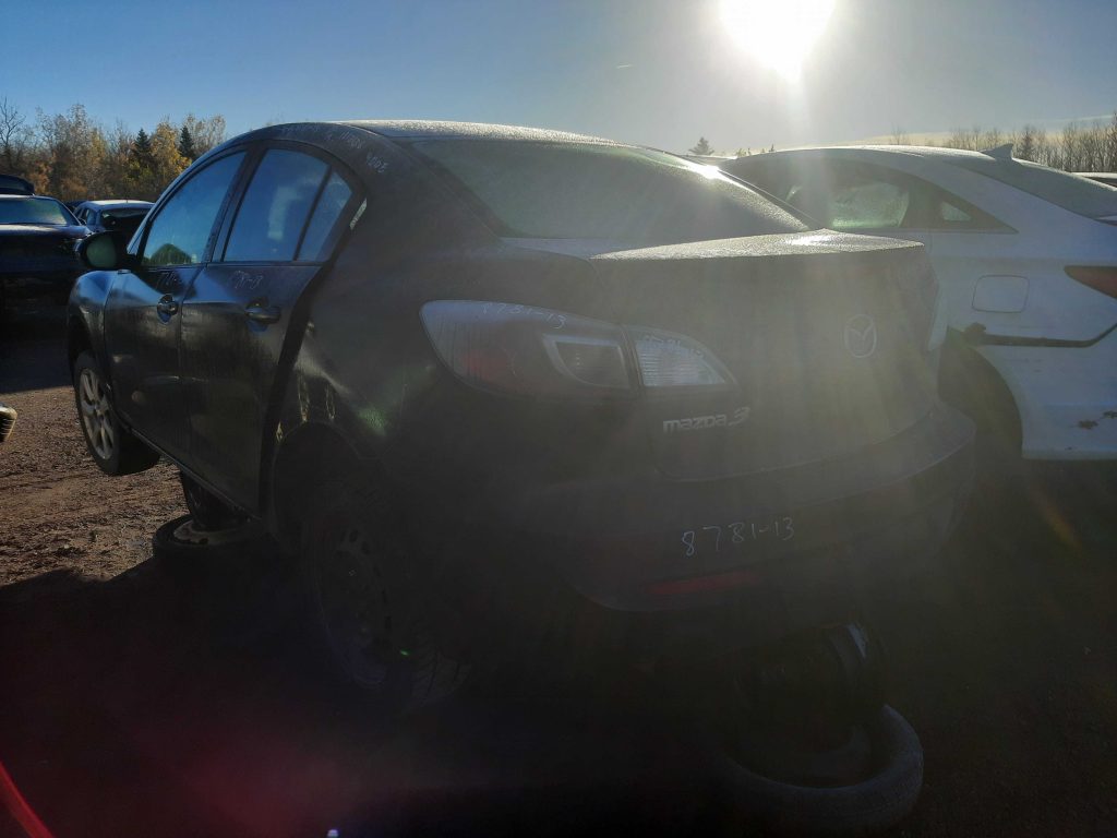 MAZDA MAZDA3 2013