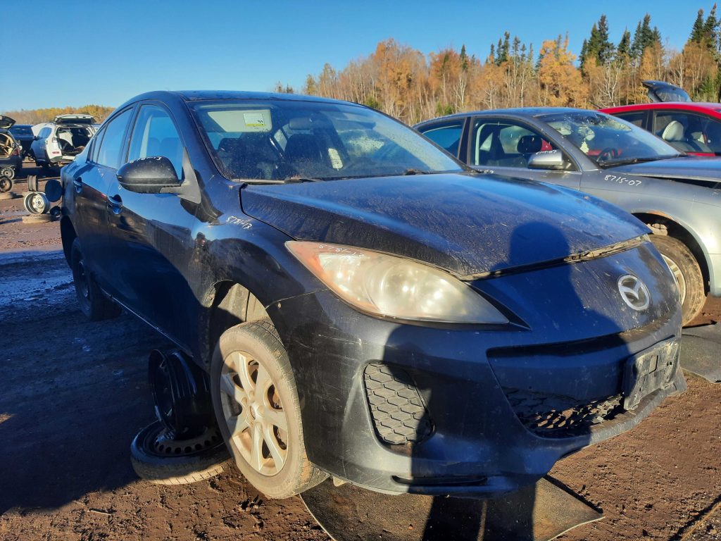 MAZDA MAZDA3 2013