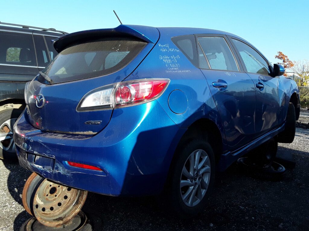 MAZDA MAZDA3 2013