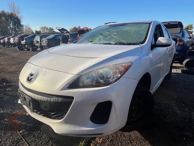 MAZDA MAZDA3 2013