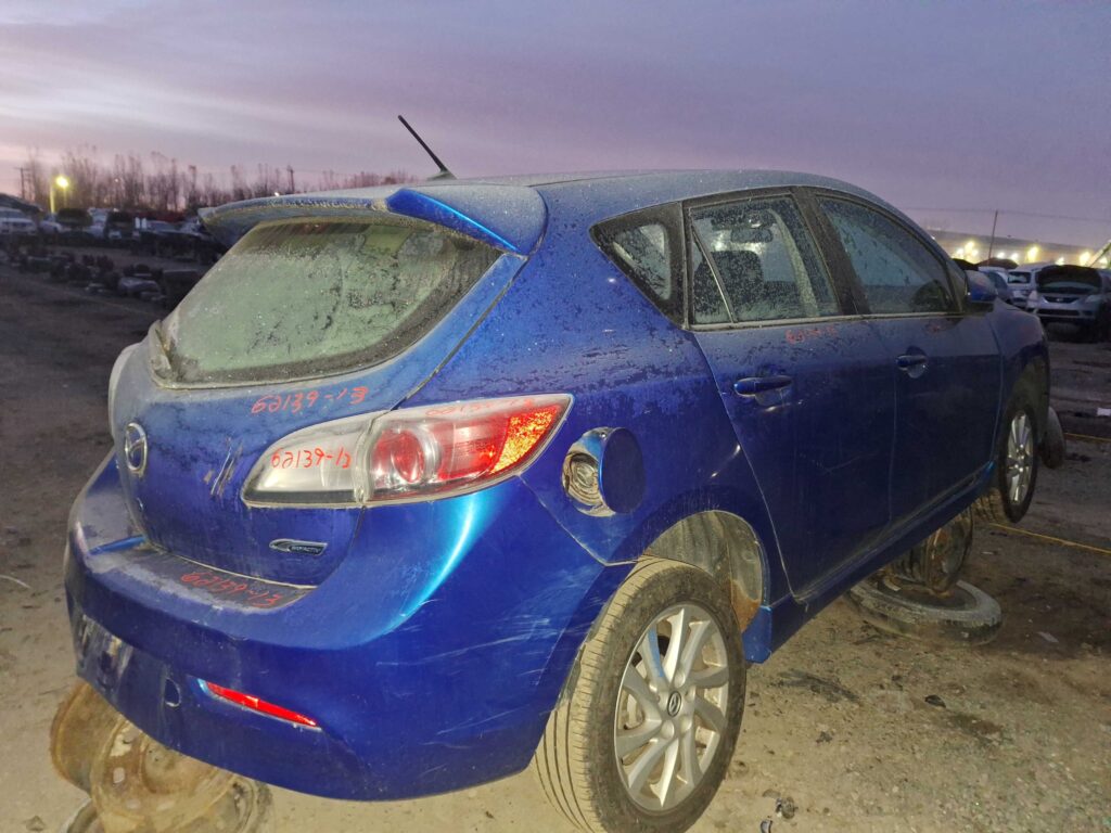 MAZDA MAZDA3 2013