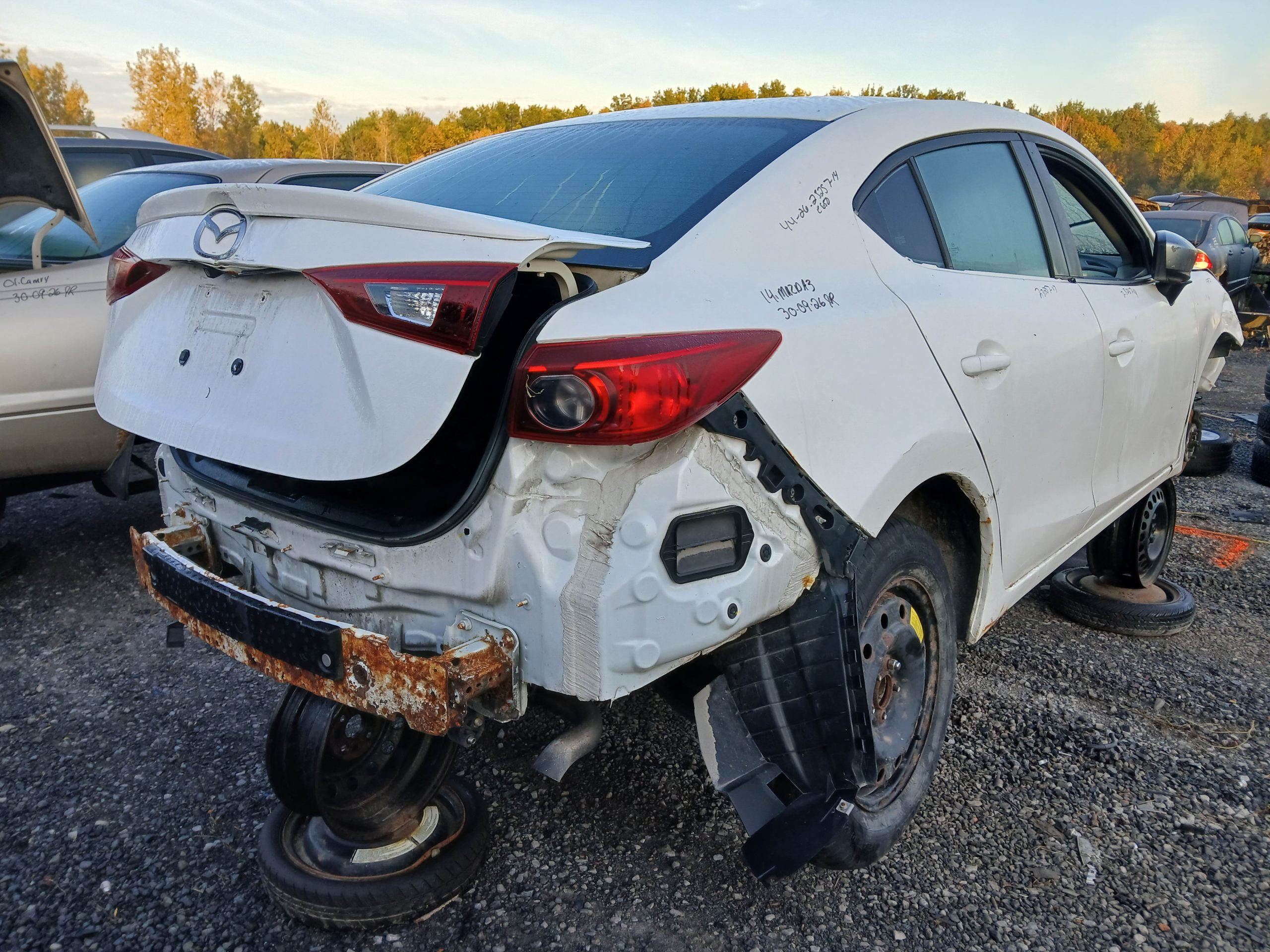 MAZDA MAZDA3 2014