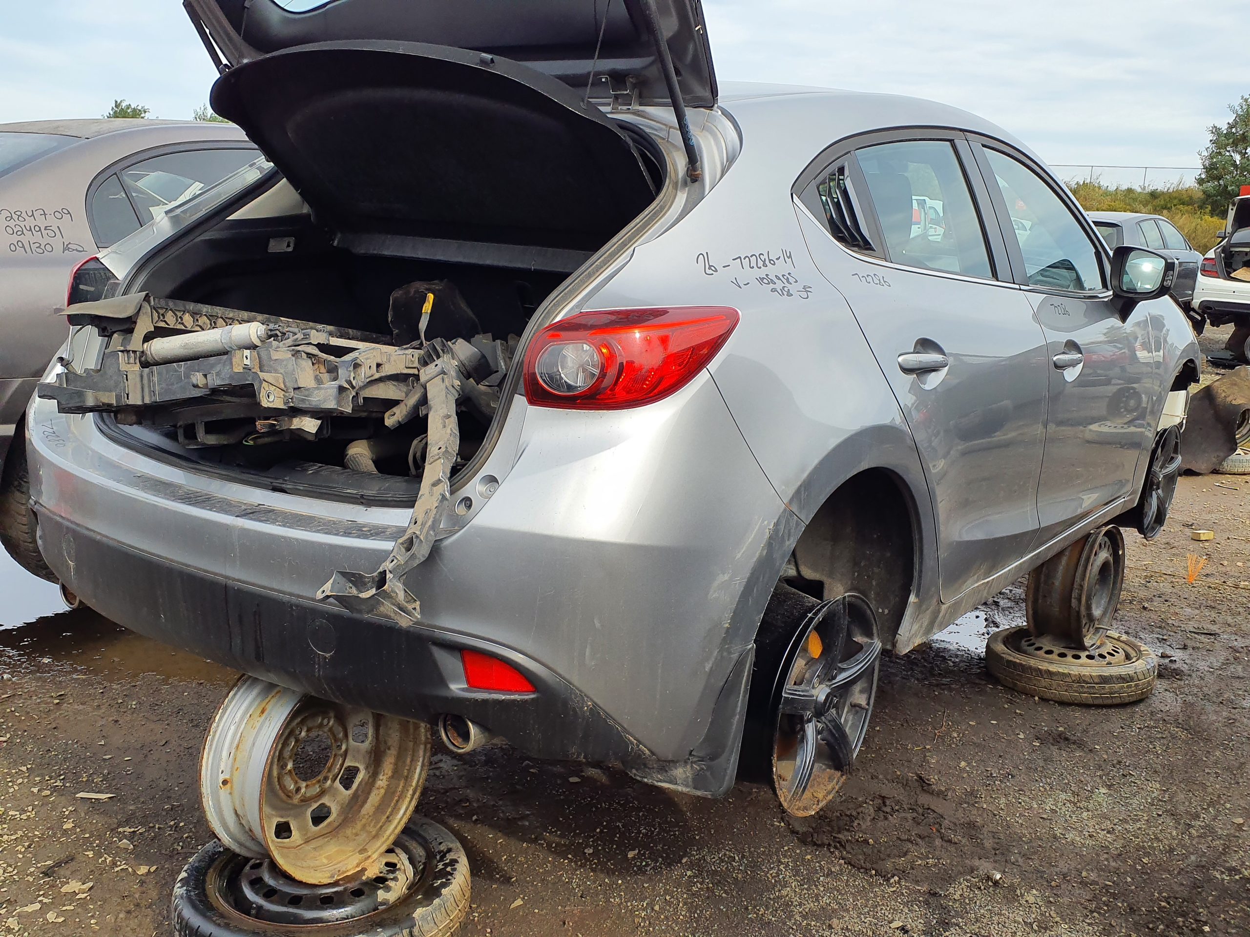 MAZDA MAZDA3 2014