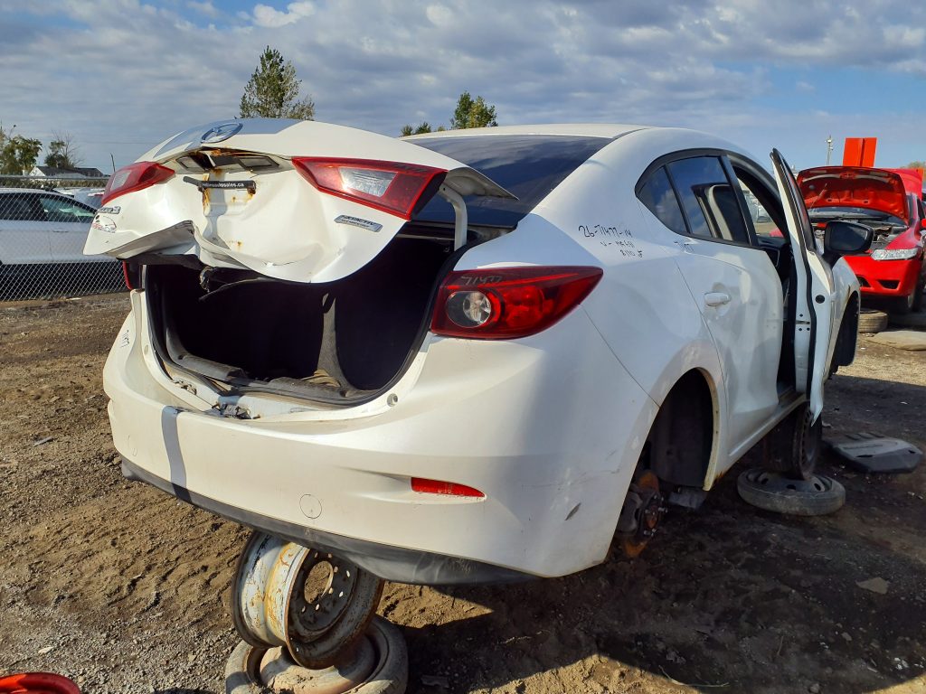 MAZDA MAZDA3 2014
