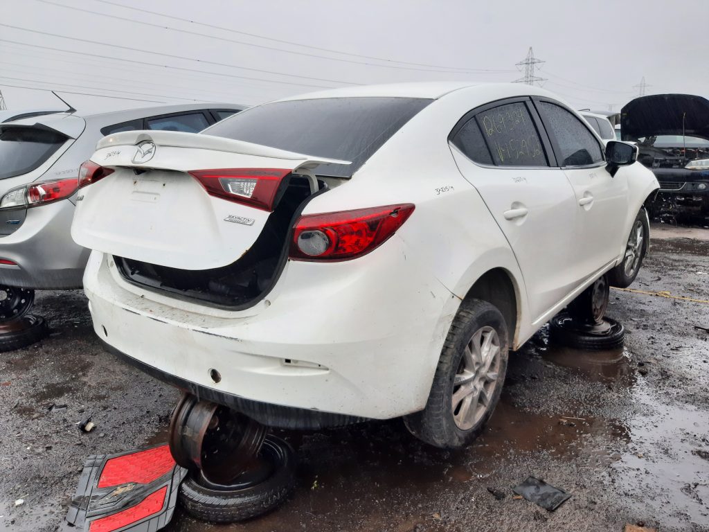 MAZDA MAZDA3 2014