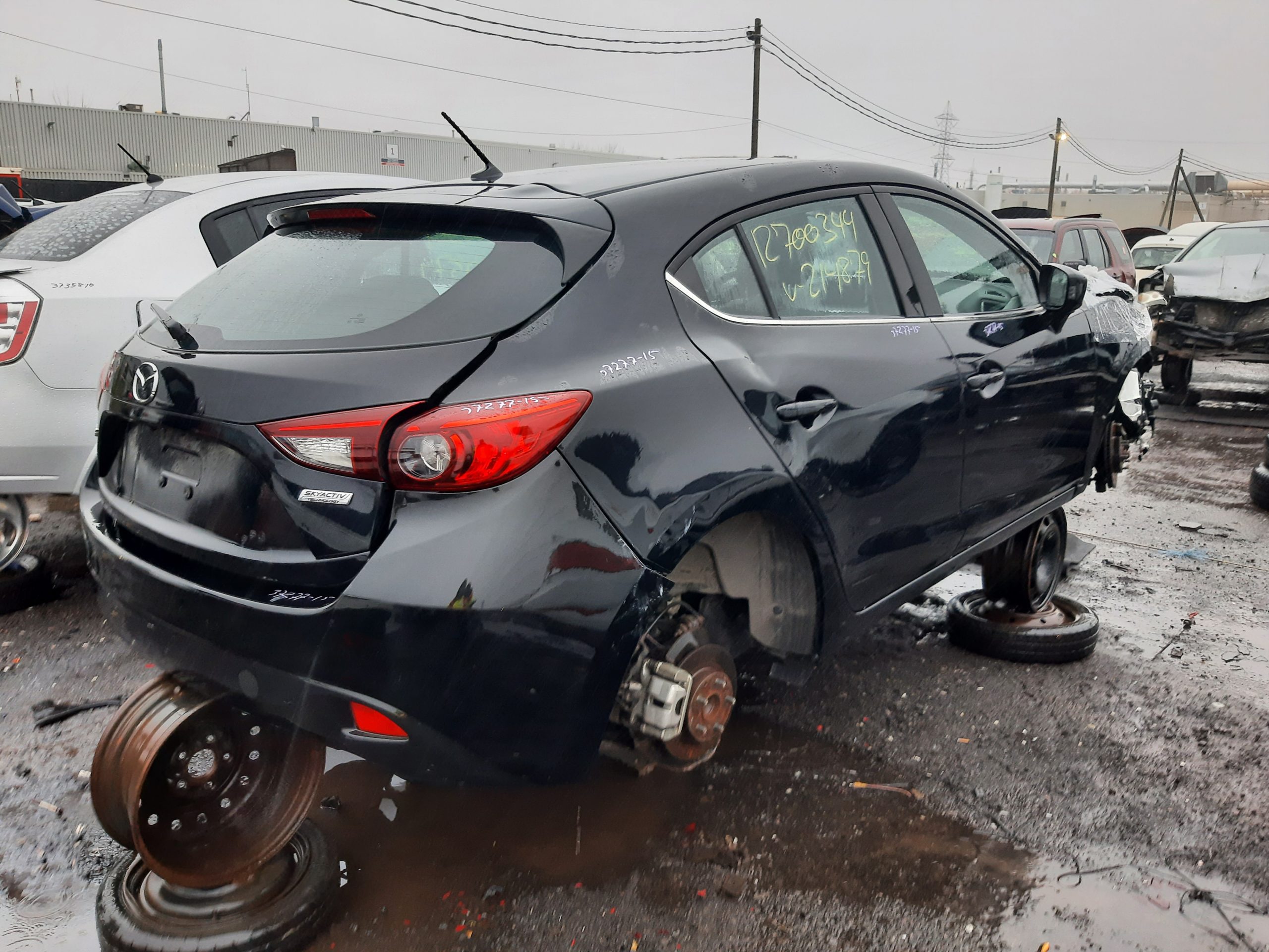 MAZDA MAZDA3 2015