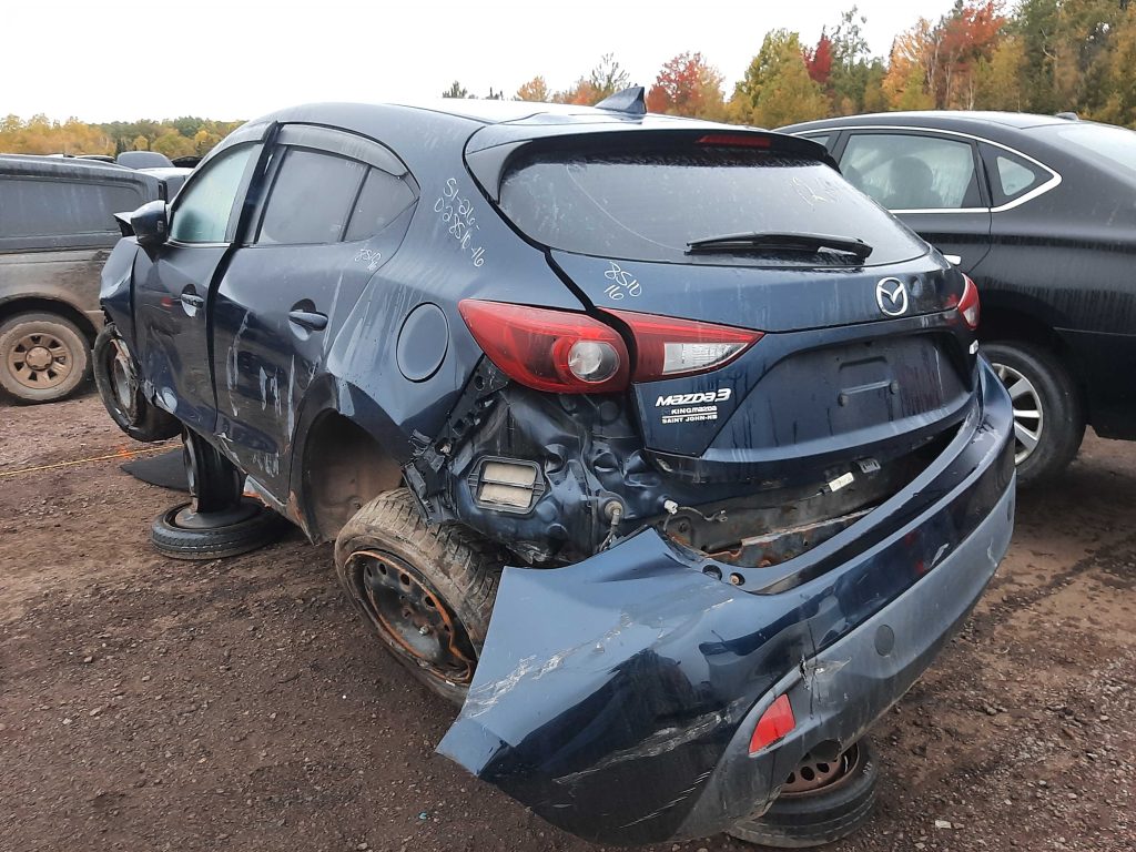 MAZDA MAZDA3 2016