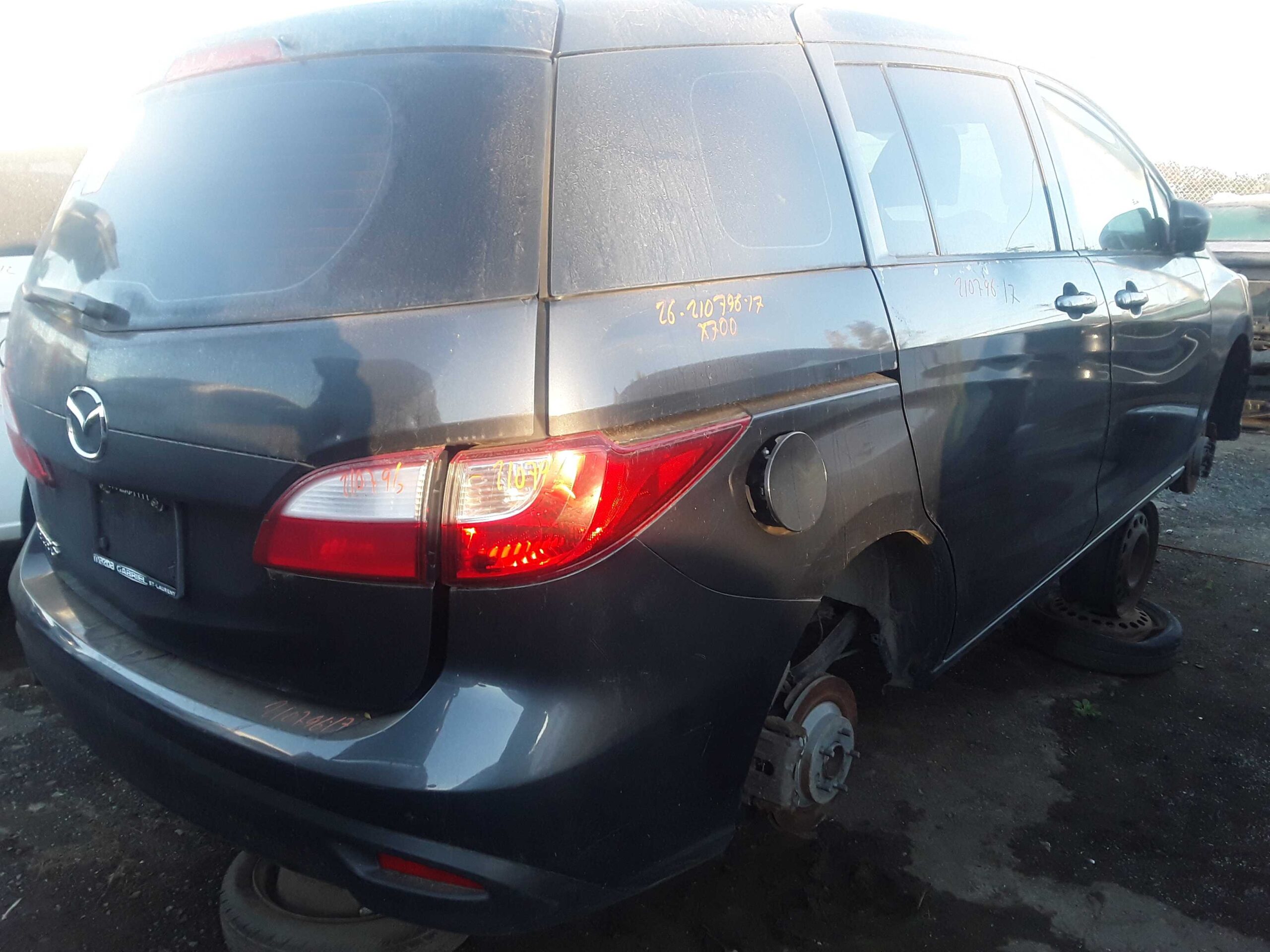 MAZDA MAZDA5 2017