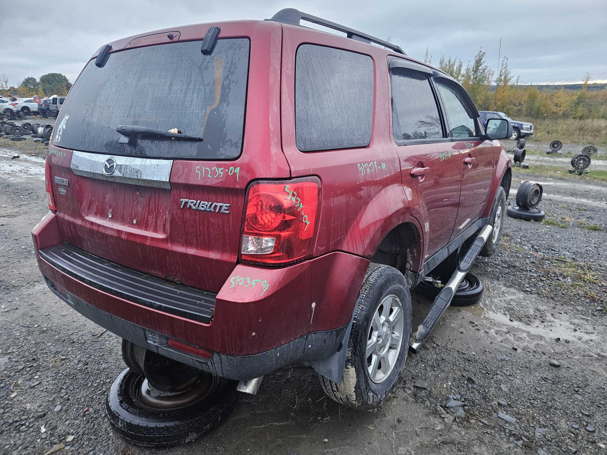 MAZDA TRIBUTE 2009