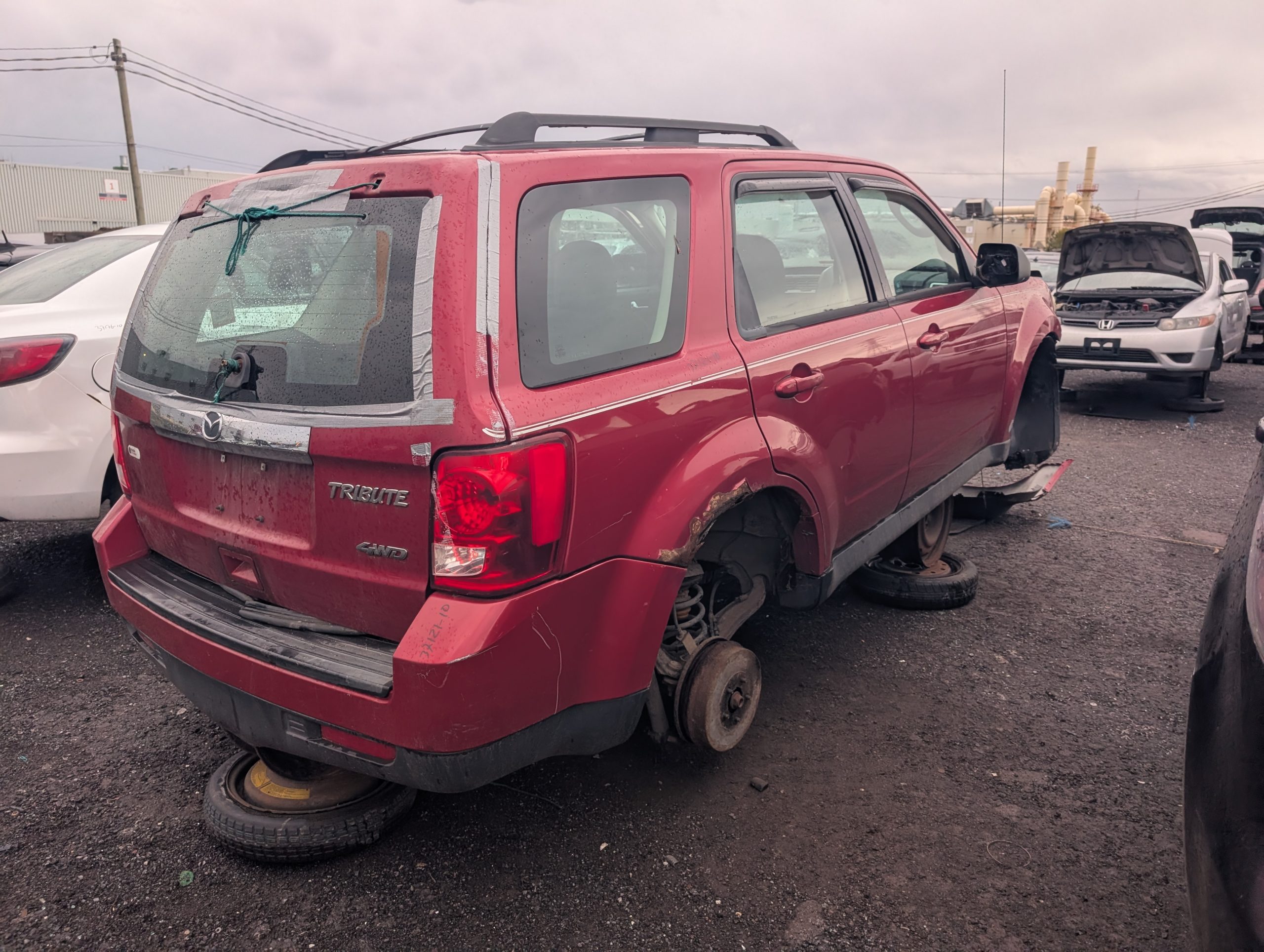 MAZDA TRIBUTE 2010