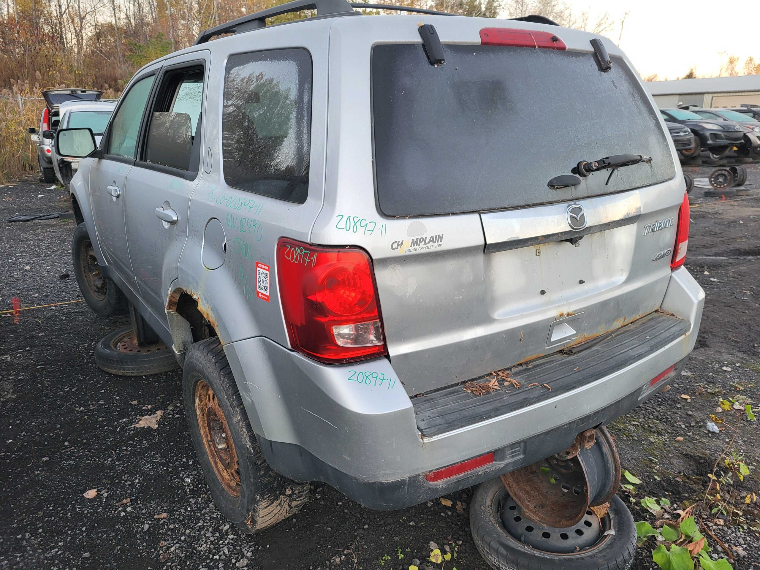 MAZDA TRIBUTE 2011