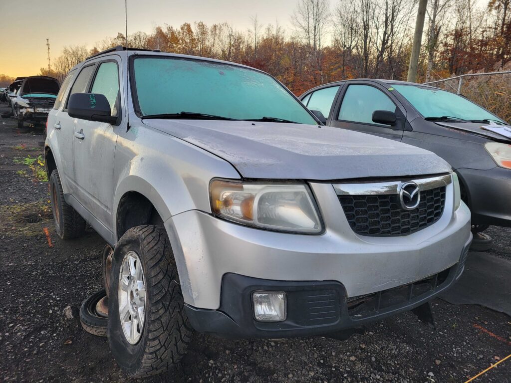 MAZDA TRIBUTE 2011