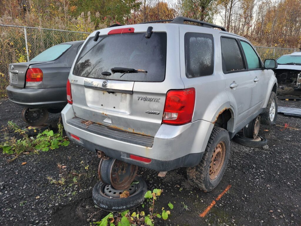 MAZDA TRIBUTE 2011