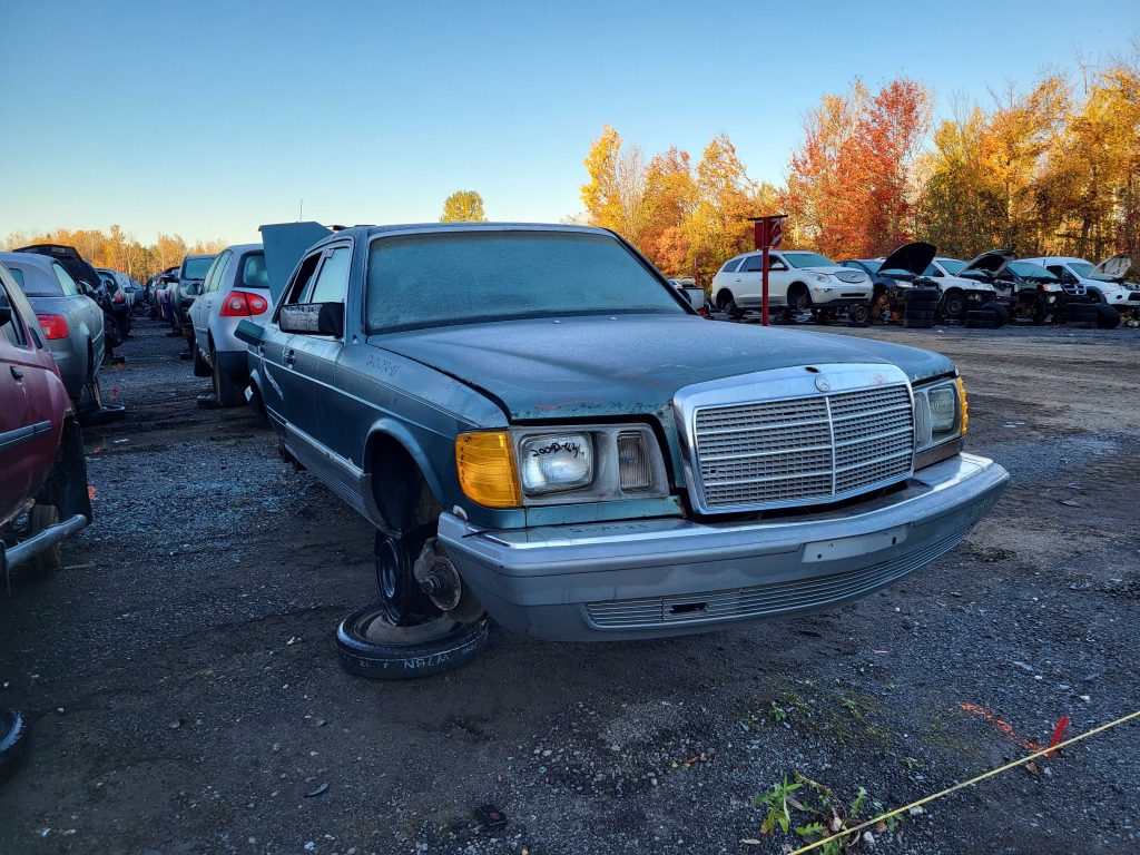 MERCEDES-BENZ 300 SERIES 1983
