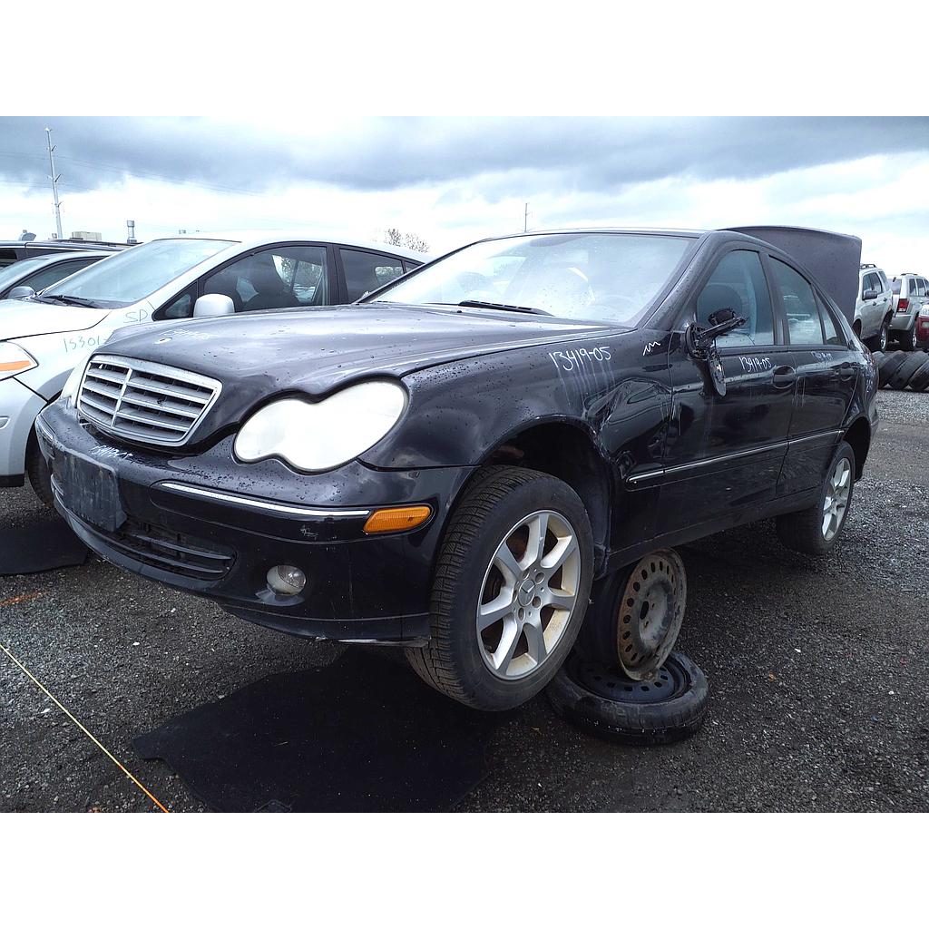 MERCEDES-BENZ C-CLASS 2005