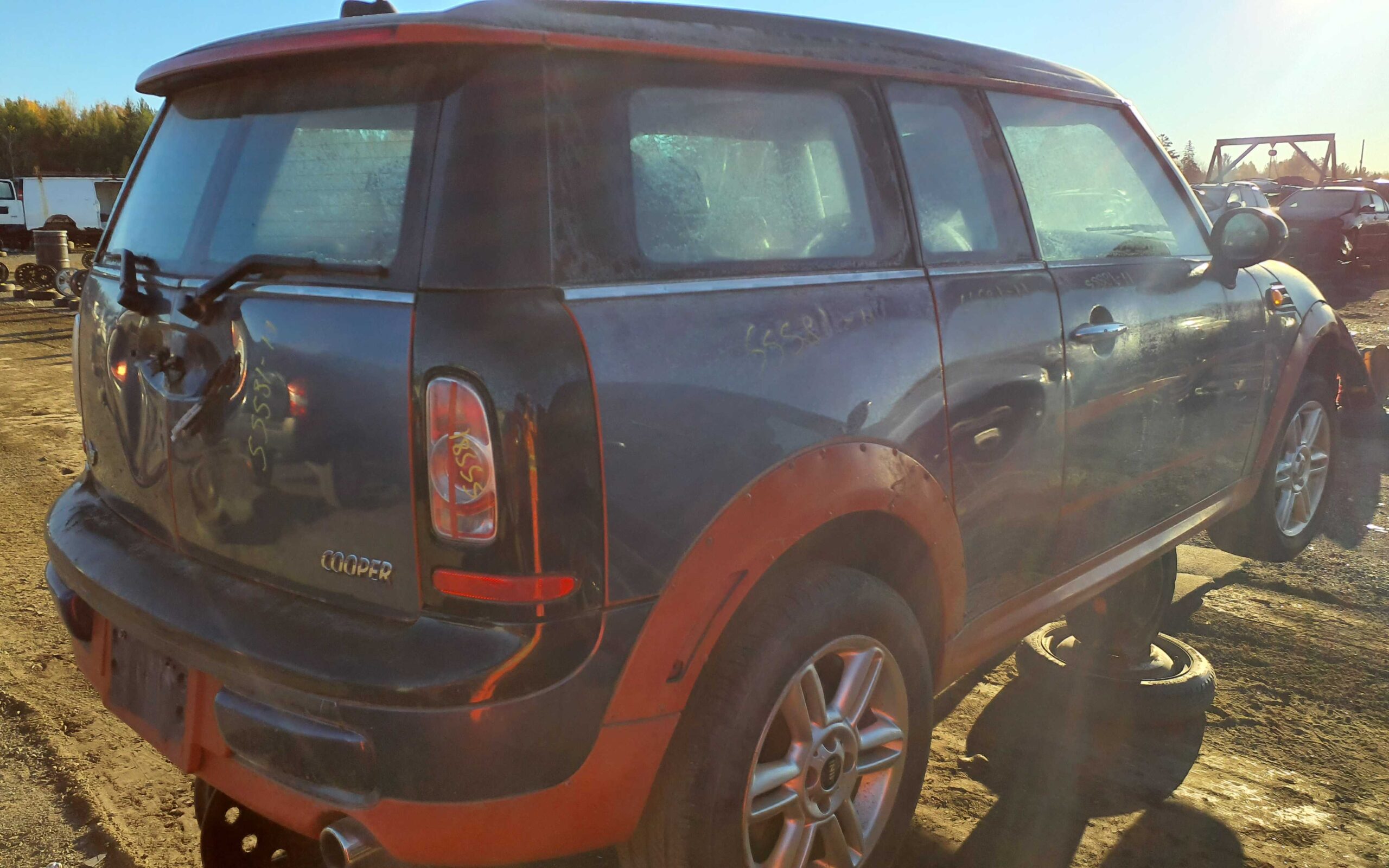 MINI CLUBMAN 2011