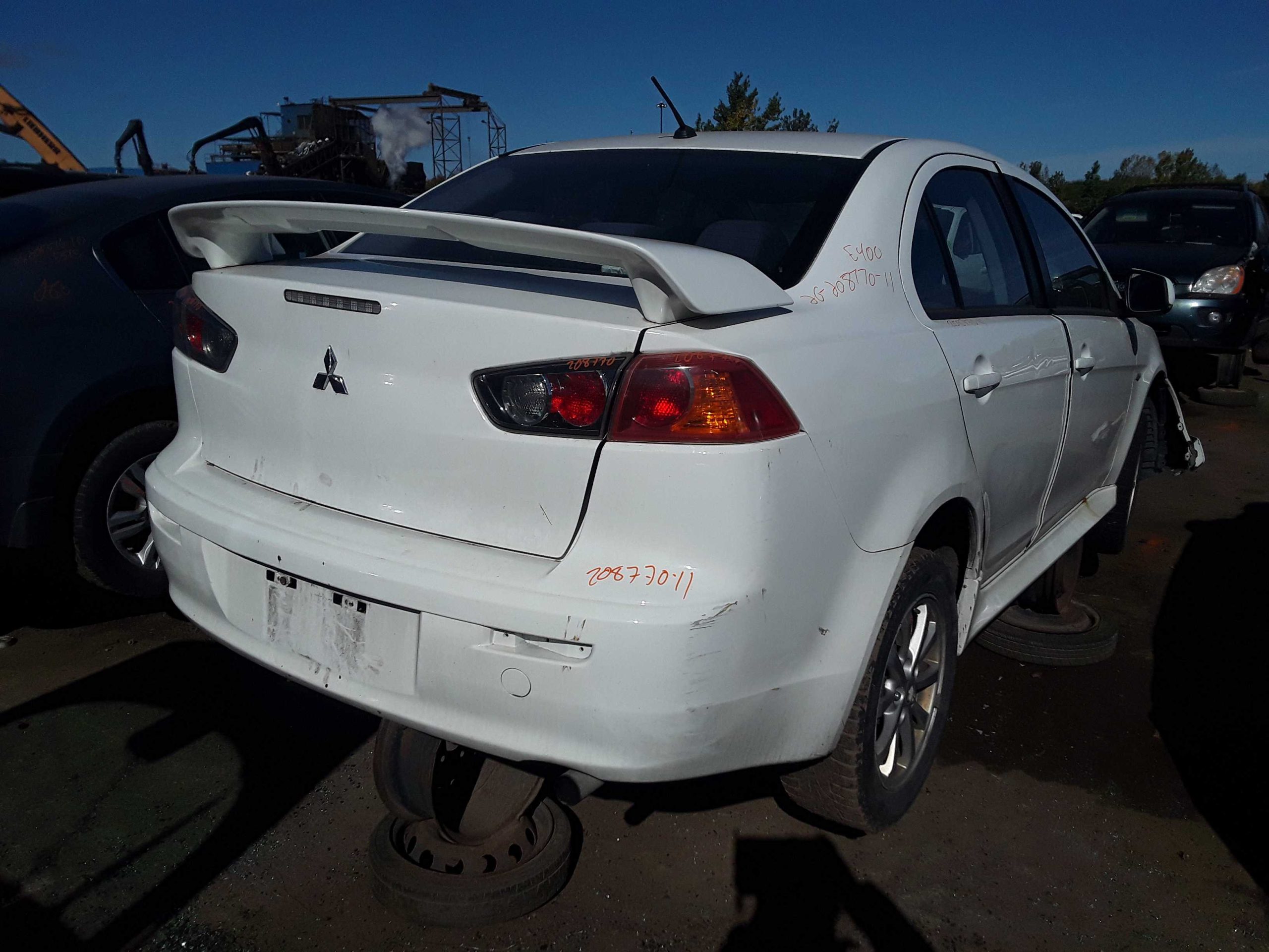 MITSUBISHI LANCER 2011