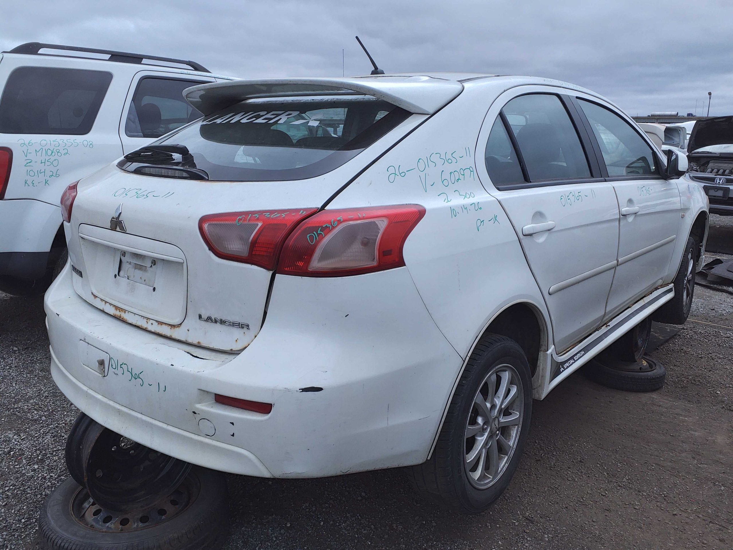 MITSUBISHI LANCER 2011