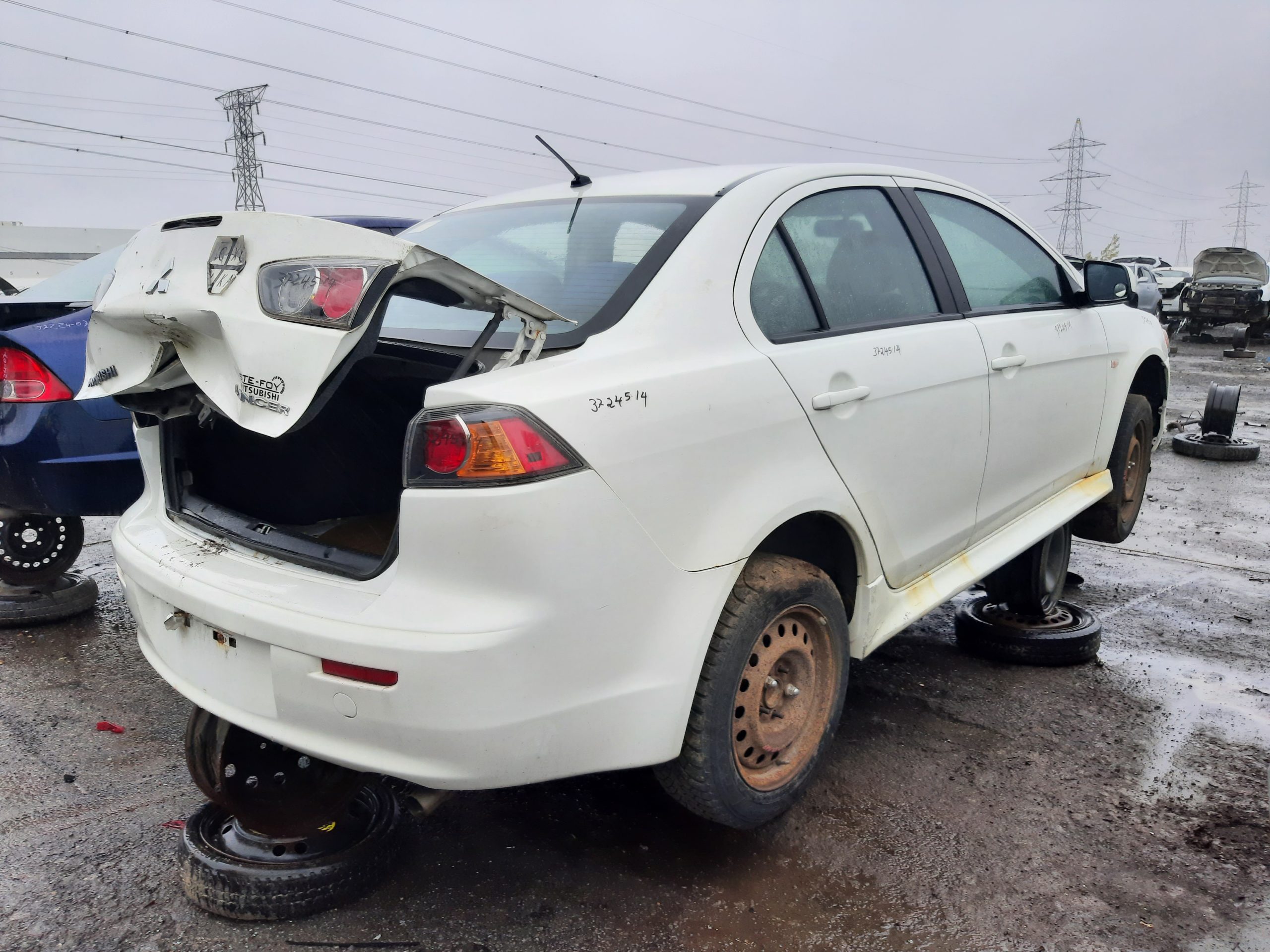 MITSUBISHI LANCER 2014