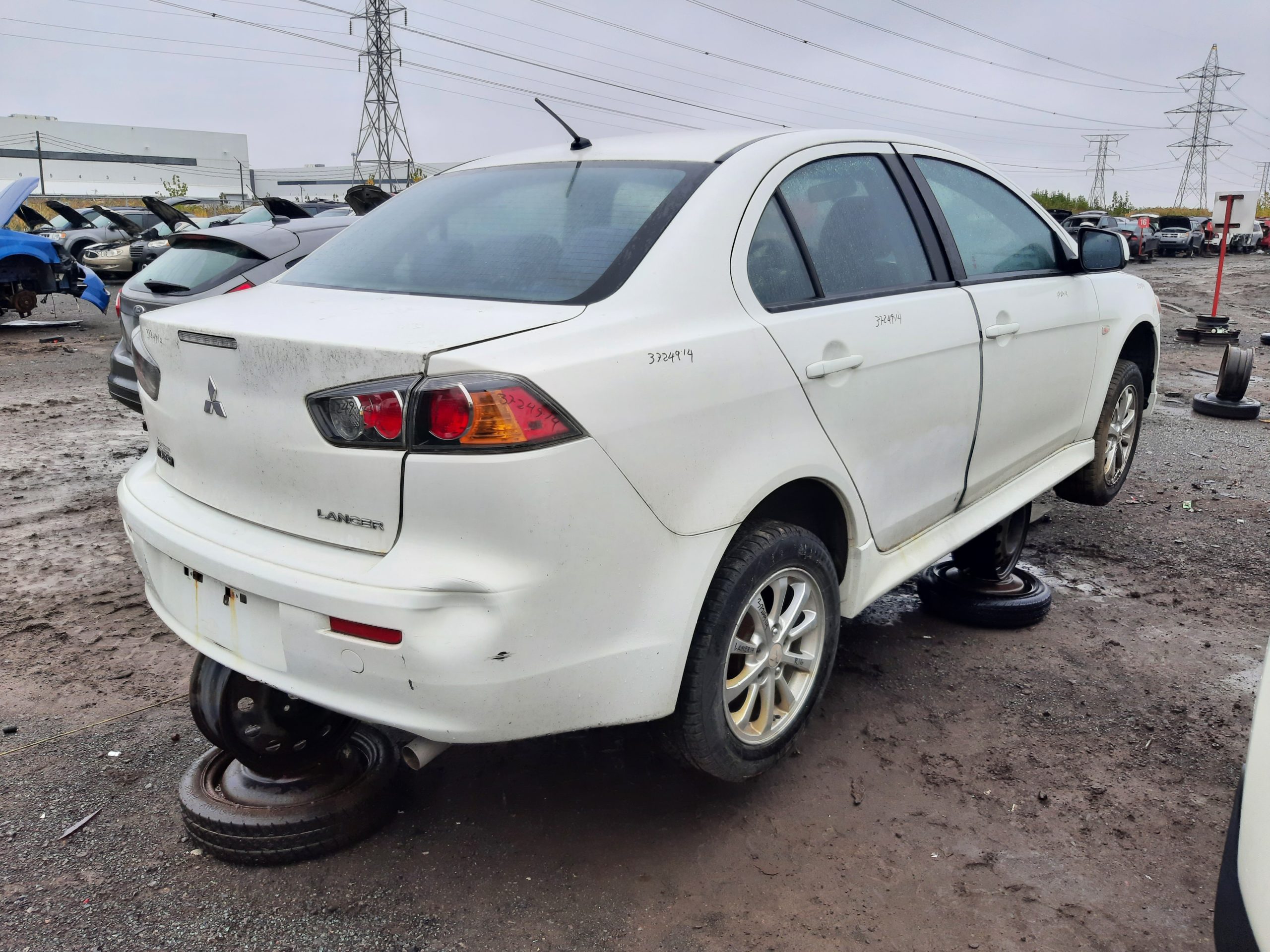 MITSUBISHI LANCER 2014