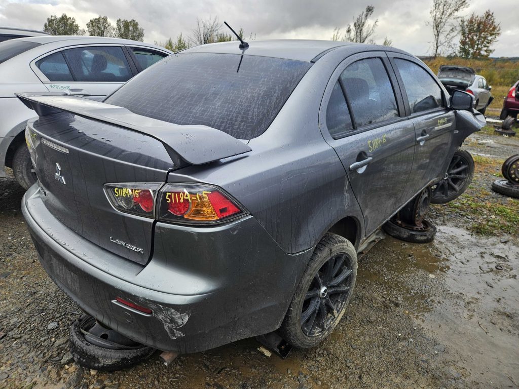 MITSUBISHI LANCER 2015