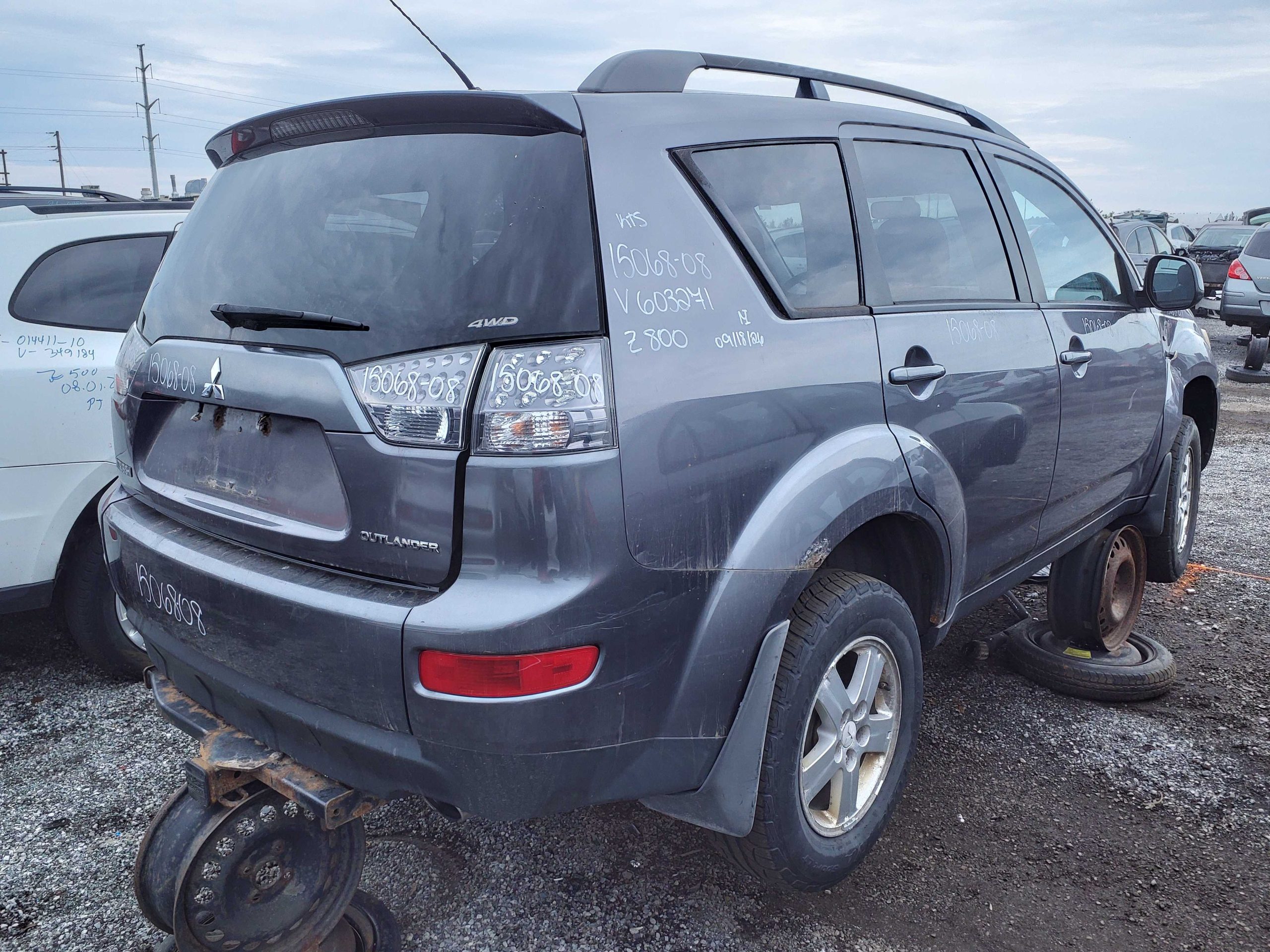 MITSUBISHI OUTLANDER 2008