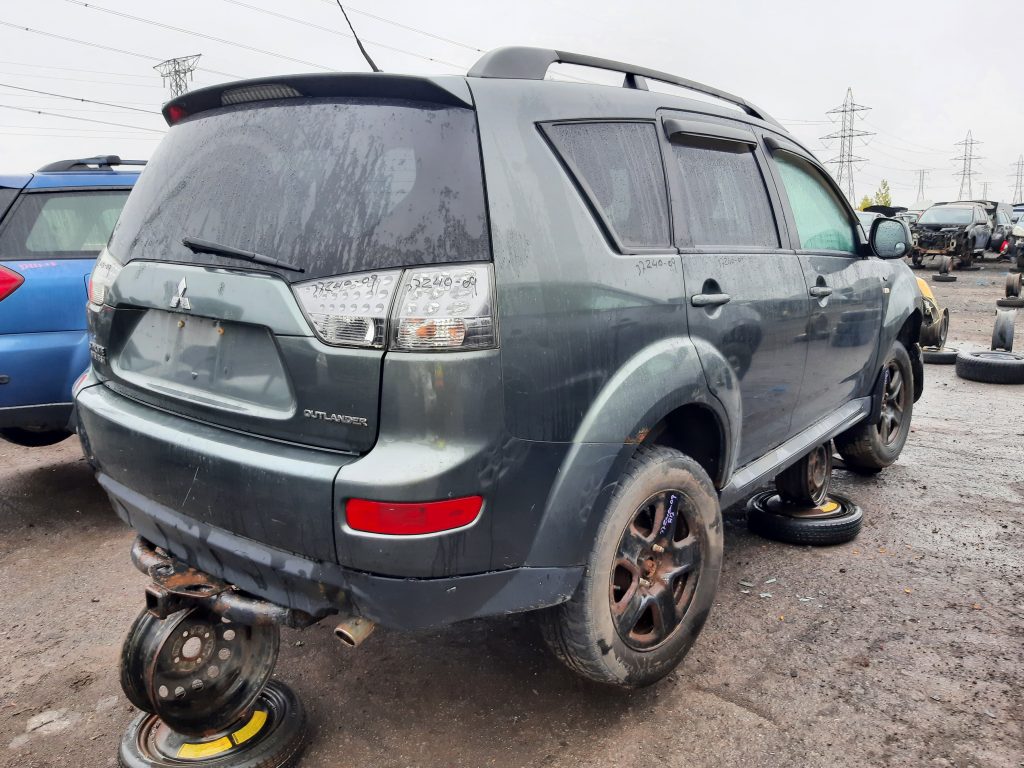 MITSUBISHI OUTLANDER 2009
