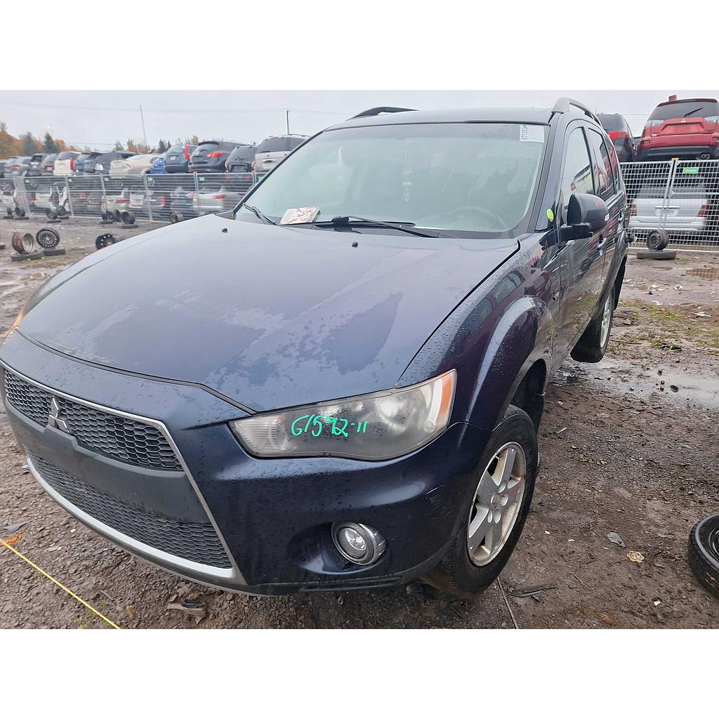 MITSUBISHI OUTLANDER 2011