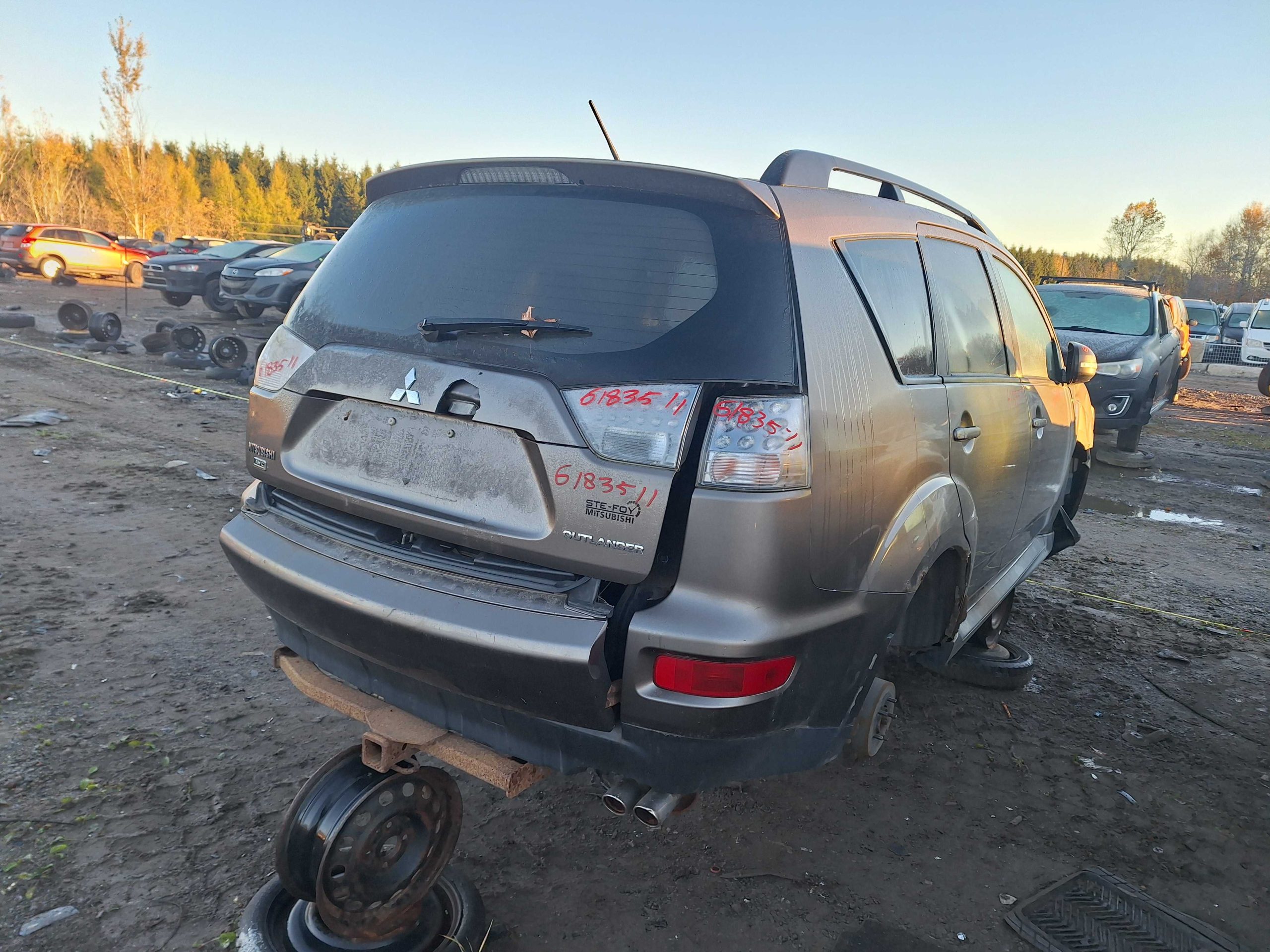 MITSUBISHI OUTLANDER 2011