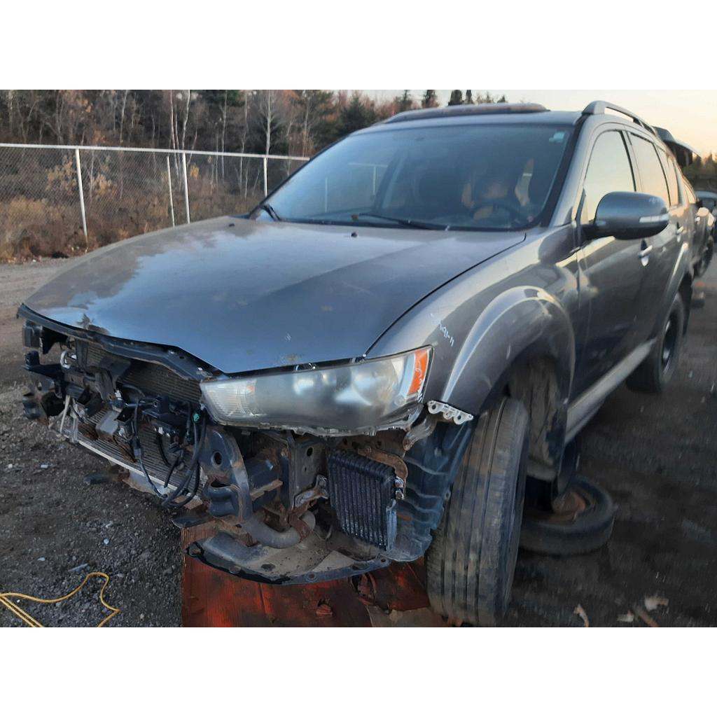 MITSUBISHI OUTLANDER 2011