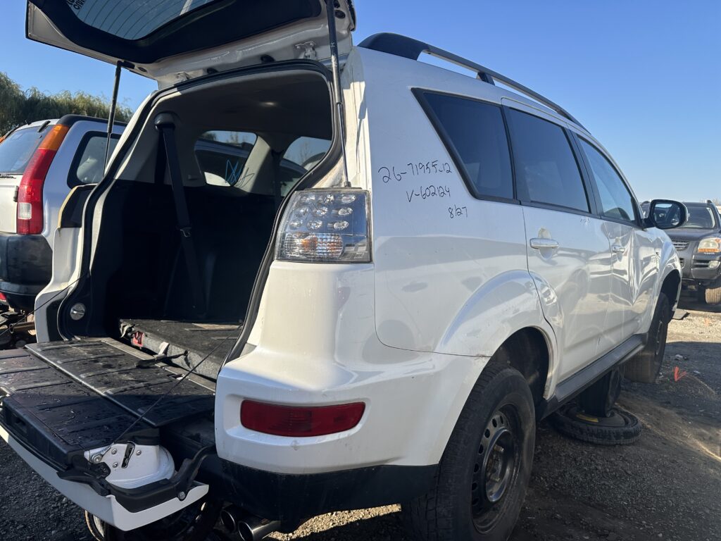MITSUBISHI OUTLANDER 2012