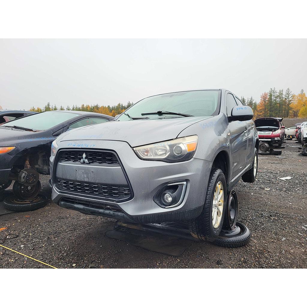 MITSUBISHI RVR 2013