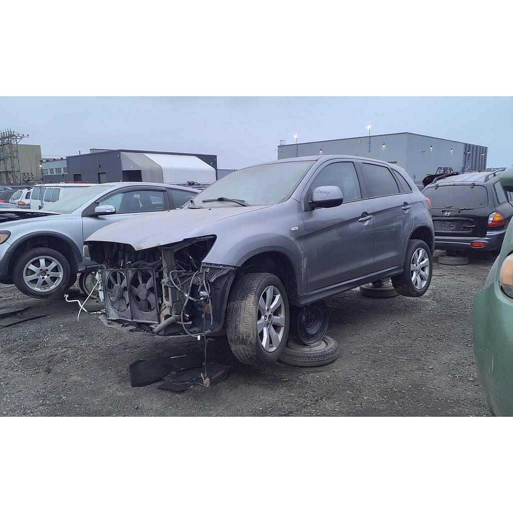 MITSUBISHI RVR 2014